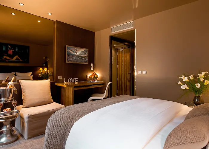 Hotel B Montmartre Parigi